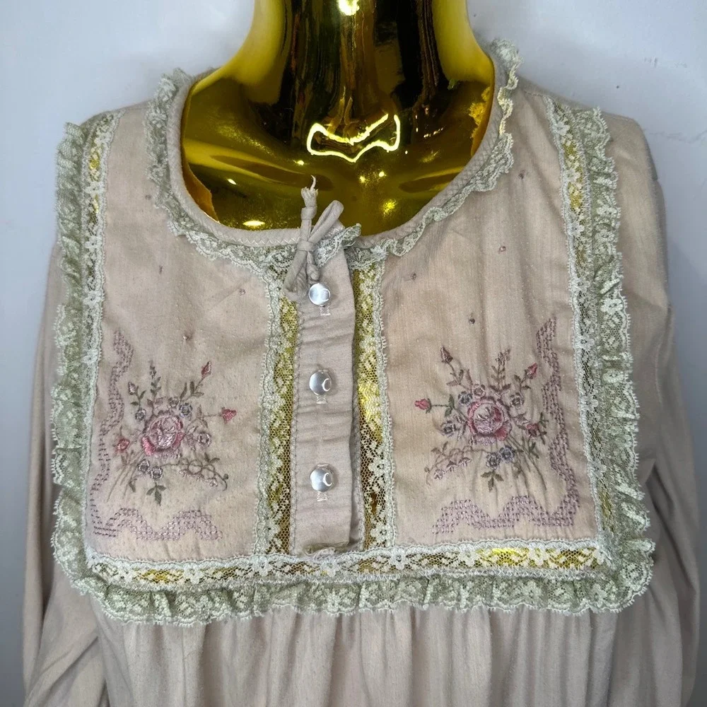 Vintage Fairycore Long Sleeve Dress Nightgown Floral Embroidery Lace Trim Maxi L